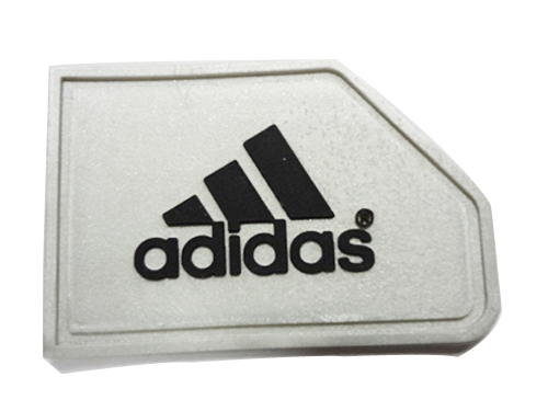adidas加银粉硅胶滴胶商标软胶章